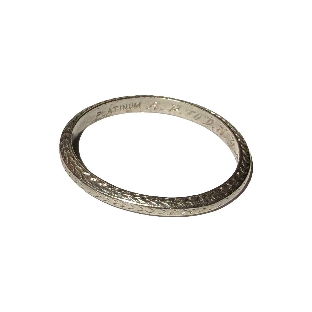 1930s Art Deco Hand Engraved Platinum Wheat Pattern Band